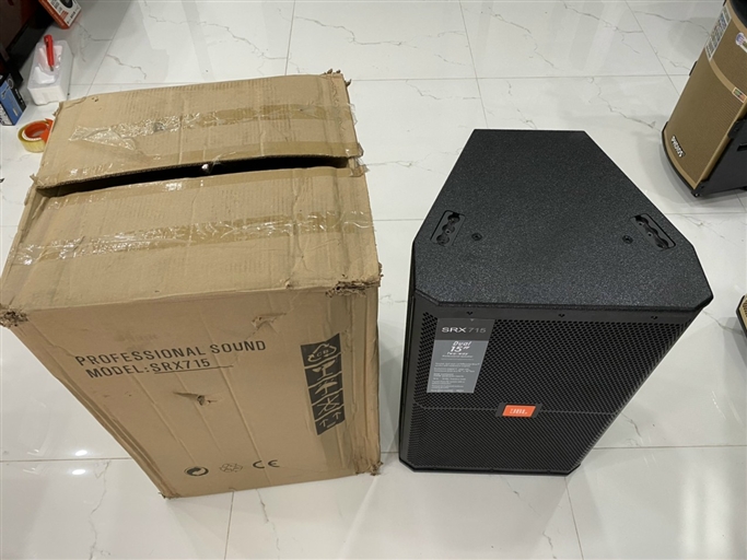 c379866f-914f-4c6d-abb2-ea089e5d8559.jpg