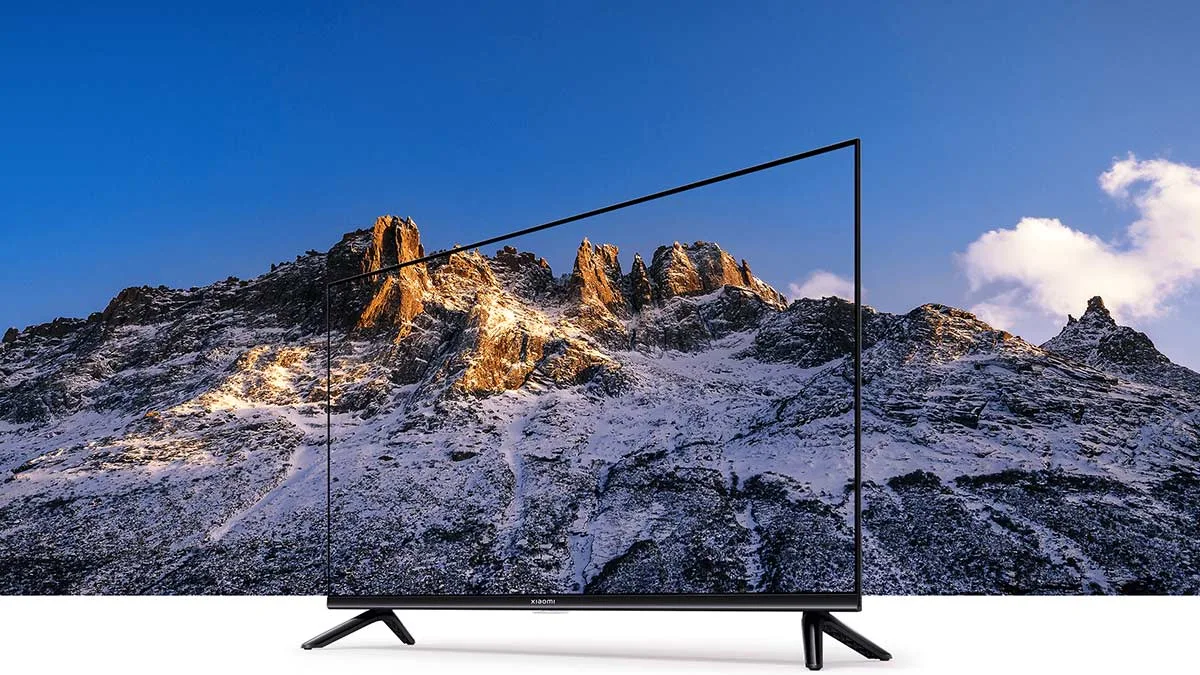 Tivi Xiaomi 4K UHD 58 inch sở hữu thiết kế nguy&ecirc;n khối với viền m&agrave;n h&igrave;nh v&ocirc; cực, tạo n&ecirc;n kh&ocirc;ng gian giải tr&iacute; đẹp mắt. Với độ ph&acirc;n giải 4K, hiển thị 1.07 tỷ m&agrave;u, c&ocirc;ng nghệ MEMC v&agrave; &acirc;m thanh Dolby Audio, tivi n&agrave;y mang đến trải nghiệm trọn vẹn với h&igrave;nh ảnh sắc n&eacute;t v&agrave; &acirc;m thanh sống động cho c&aacute;c bộ phim v&agrave; chương tr&igrave;nh truyền h&igrave;nh.