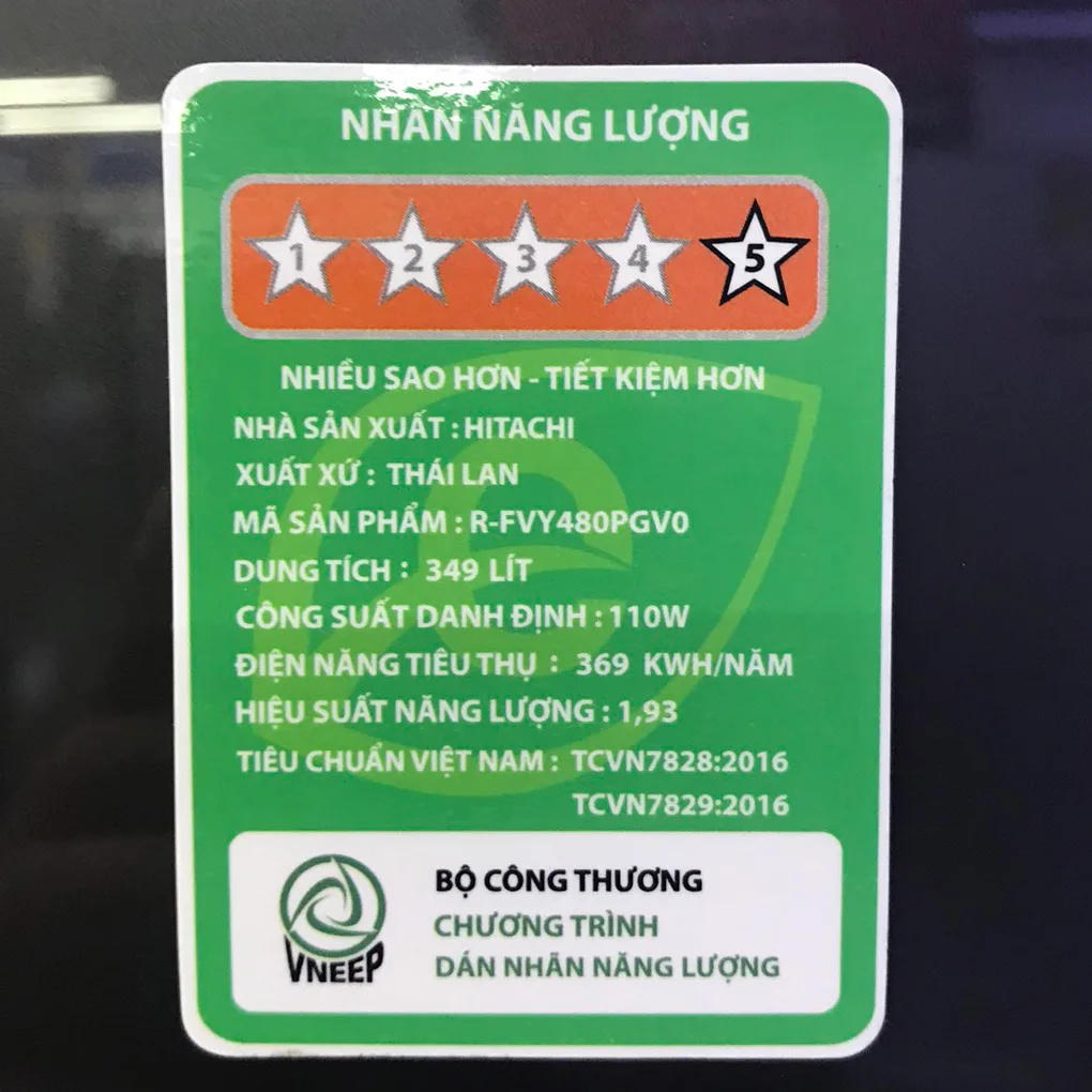 Tủ lạnh Hitachi Inverter 349 l&iacute;t R-FVY480PGV0 GBK với t&iacute;nh năng l&agrave;m lạnh nhanh bằng hệ thống quạt k&eacute;p v&agrave; ngăn chuyển đổi đa năng Selectable Zone, mang lại sự tiện lợi v&agrave; đảm bảo cho việc bảo quản thực phẩm trong tủ một c&aacute;ch hiệu quả v&agrave; an to&agrave;n (mua tủ lạnh trả g&oacute;p kh&ocirc;ng qua ng&acirc;n h&agrave;ng).