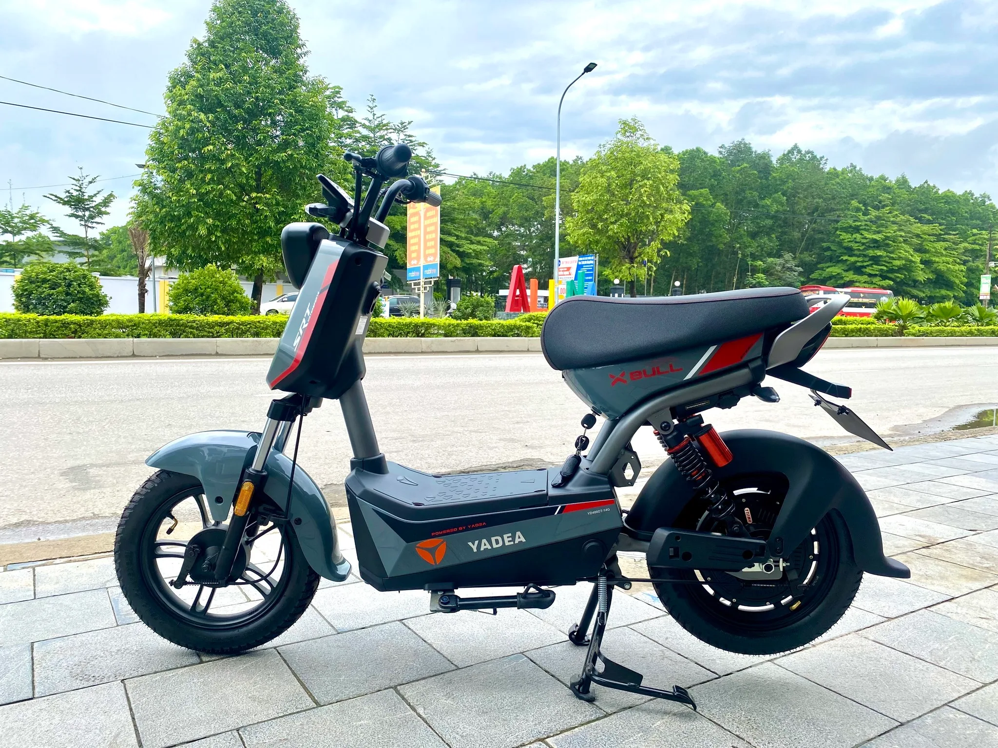 XE M&Aacute;Y ĐIỆN YADEA X-BULL &ndash; SỨC MẠNH ĐỘT PH&Aacute;, PHONG C&Aacute;CH THỂ THAO, C&Oacute; MẶT TẠI ĐIỆN M&Aacute;Y TRẢ G&Oacute;P L&Ecirc; TRIỀU